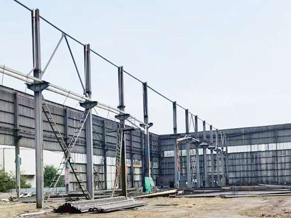 阜新钢结构厂房连接件怎么设置?